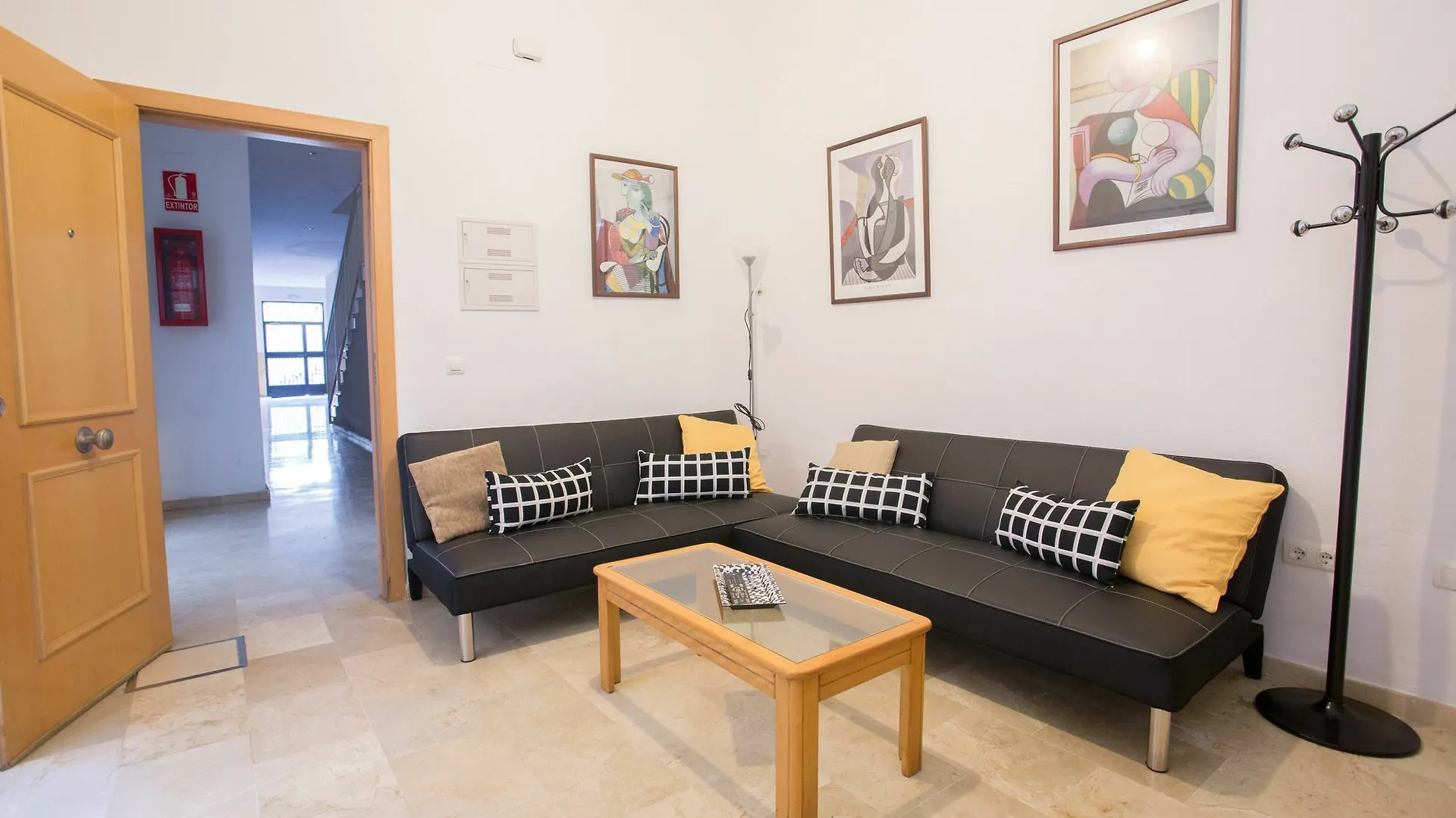 Suncity Alta Flat Malaga 0*,